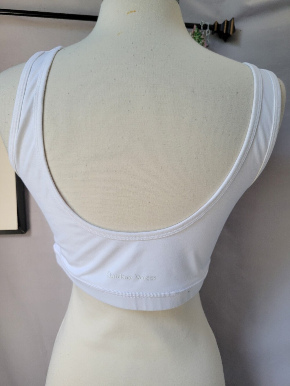 Outdoor Voices Scoop Peakaboo Cutout Bra White L - Picture 3 of 10